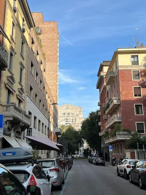 Tarra Place Milan Exterior photo