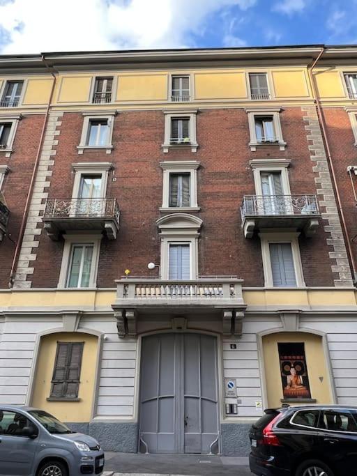 Tarra Place Milan Exterior photo